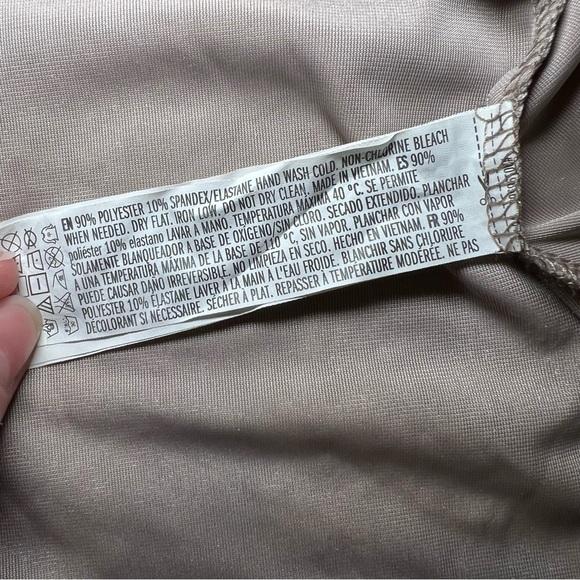 Forever 21 Dress Small Velour Velvet V-neck Wrap Flare Long Sleeve Beige size s - Picture 4 of 6